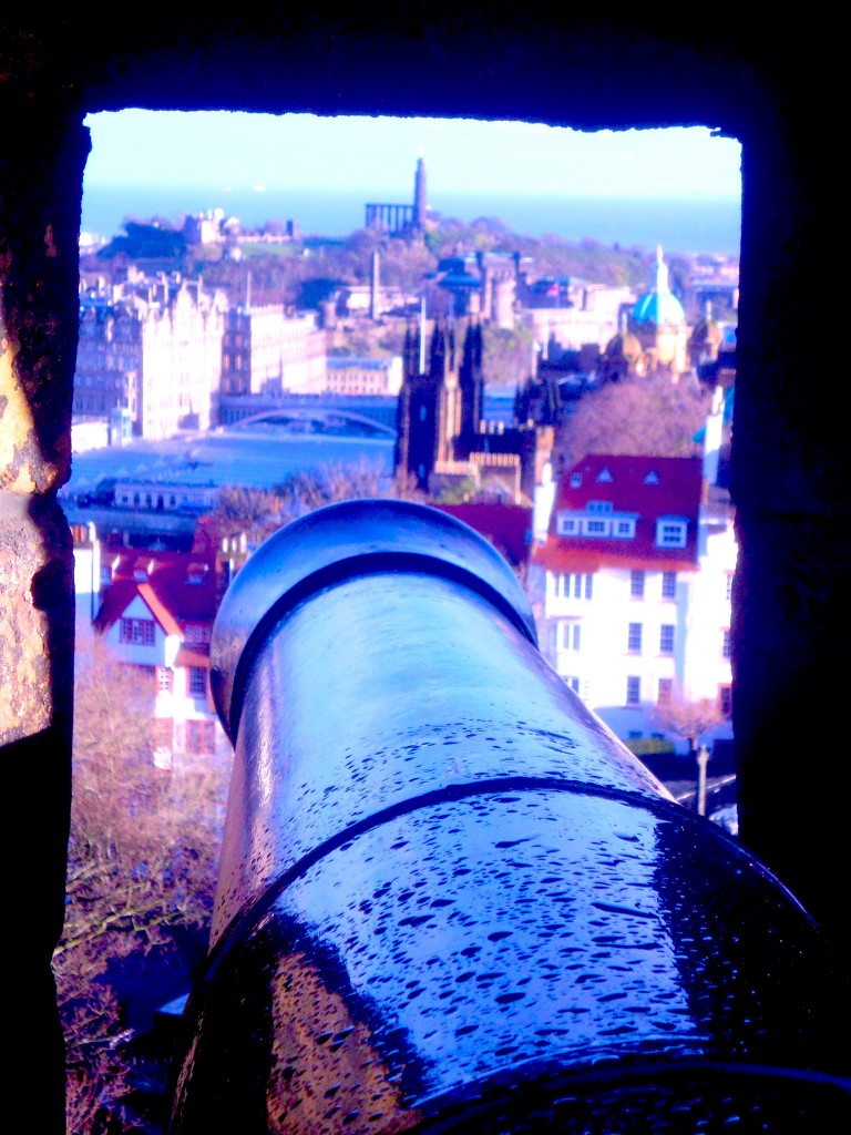 Edinburgh Castle guns